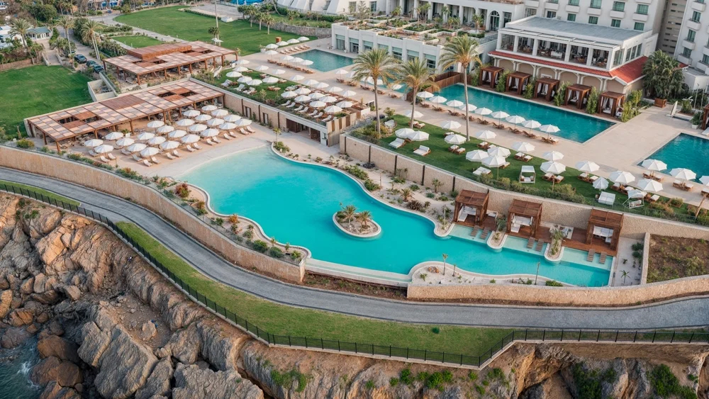 Beach & Pool