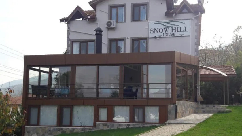 Snow Hill House Apart Hotel