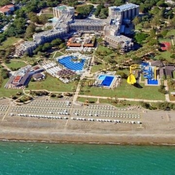 Crystal Tat Beach Golf Resort & Spa