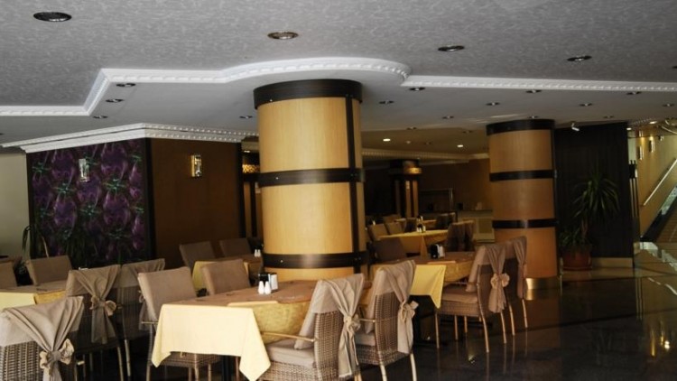 Restaurant ve Bar