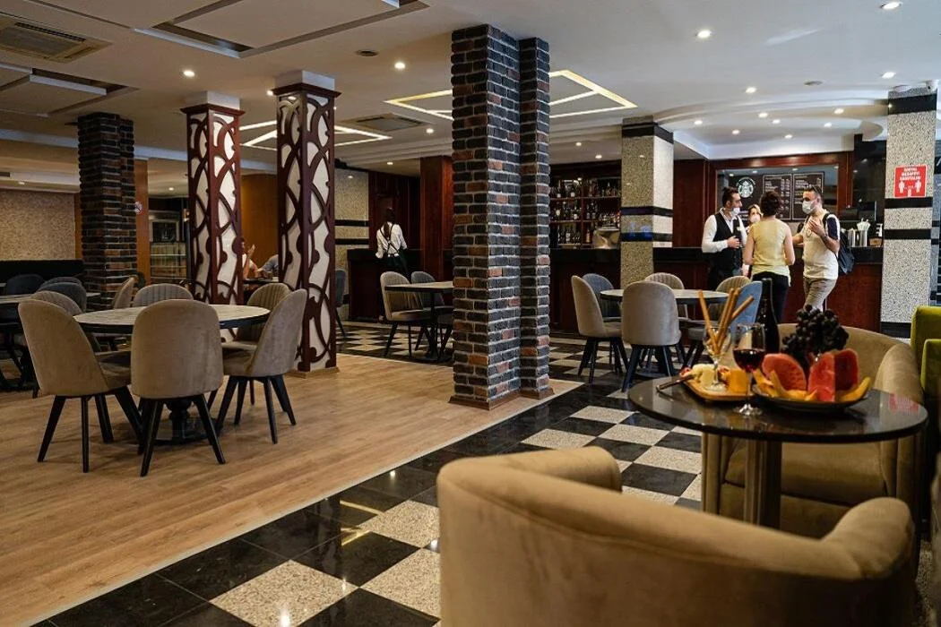 Restaurant ve Bar