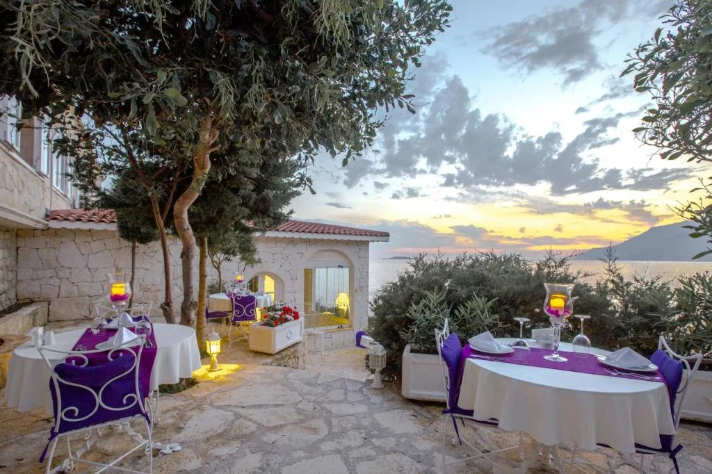 Restaurant ve Bar